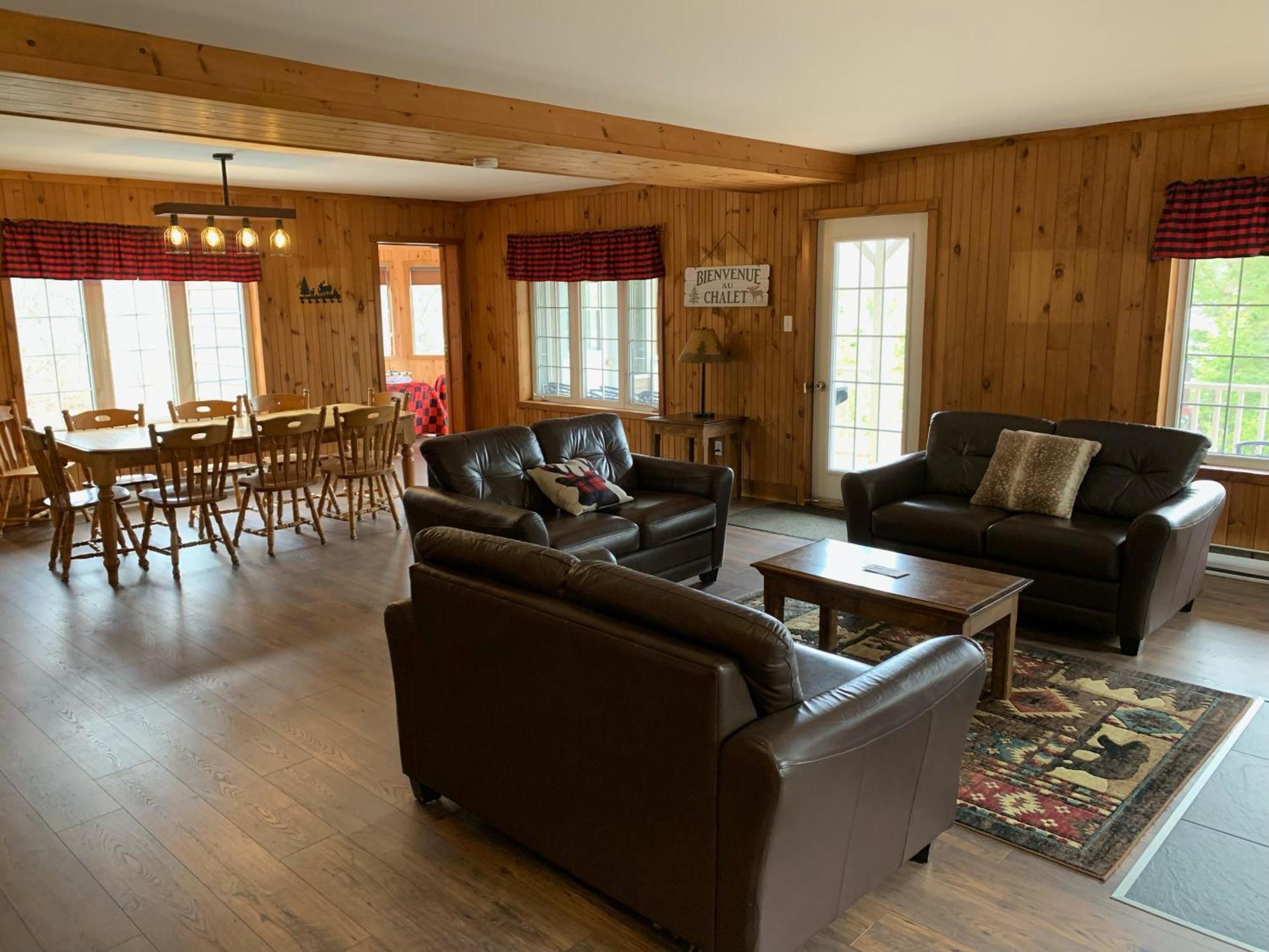 Pourvoirie Du Blanc Lodge Saint-Alexis-des-Monts