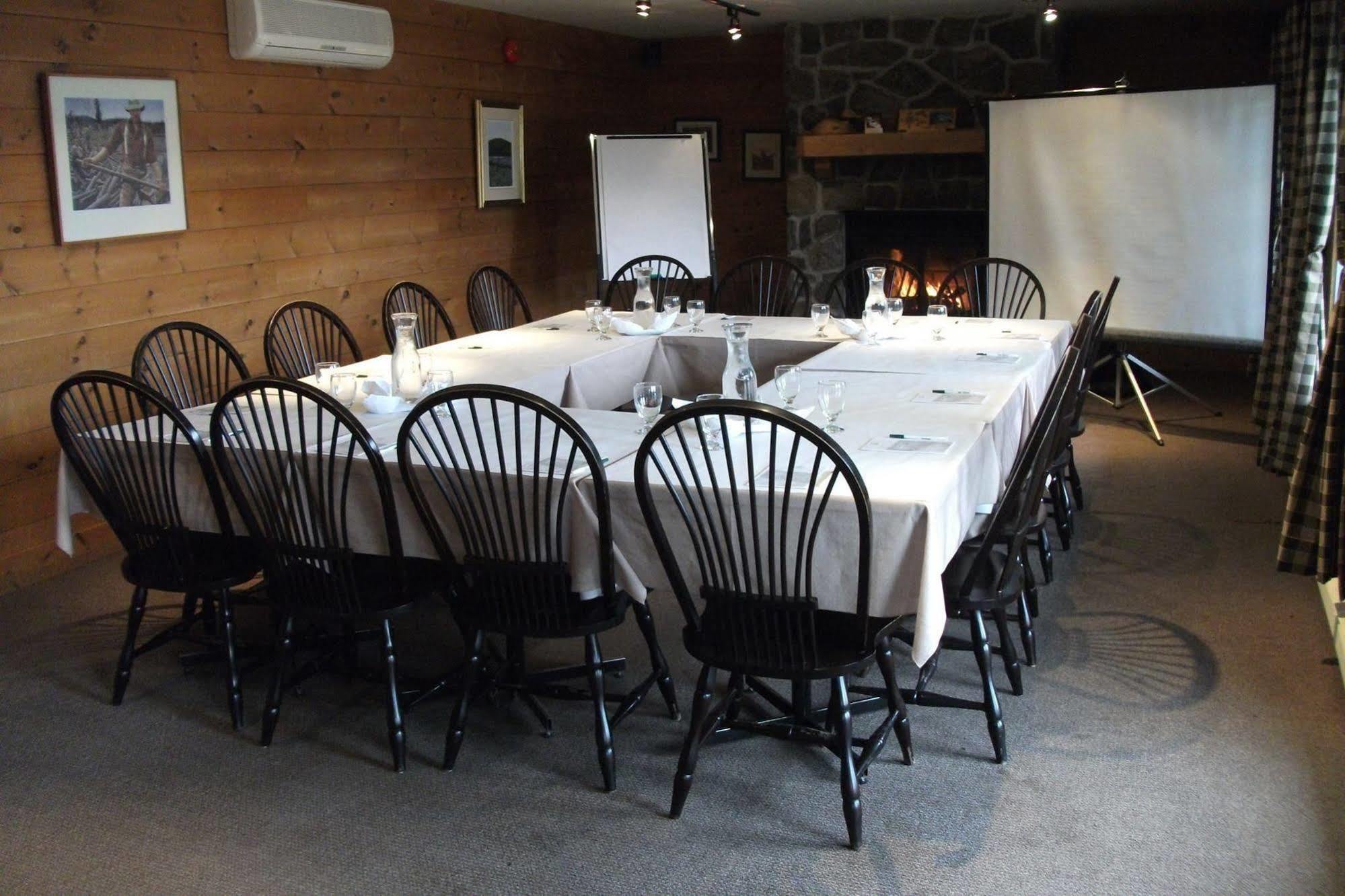 Pourvoirie Du Blanc Lodge *